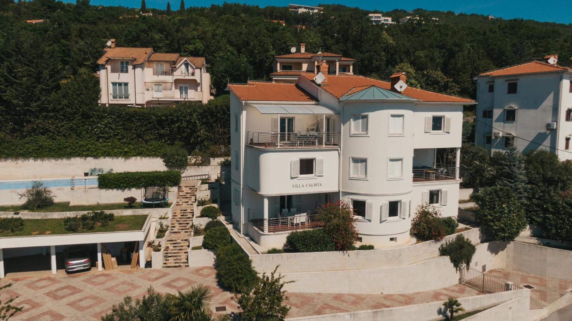Villa Calista Icici Exterior photo